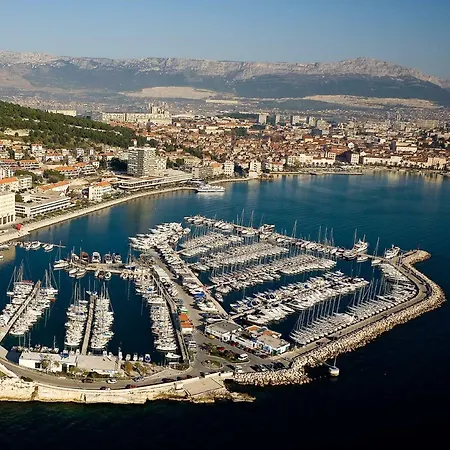 Appartamento D - Beautiful In The Heart Of *