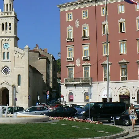 Appartamento D - Beautiful In The Heart Of Spalato